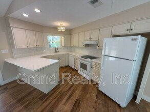 7401 Bernadette Dr in Navarre, FL - Building Photo - Building Photo