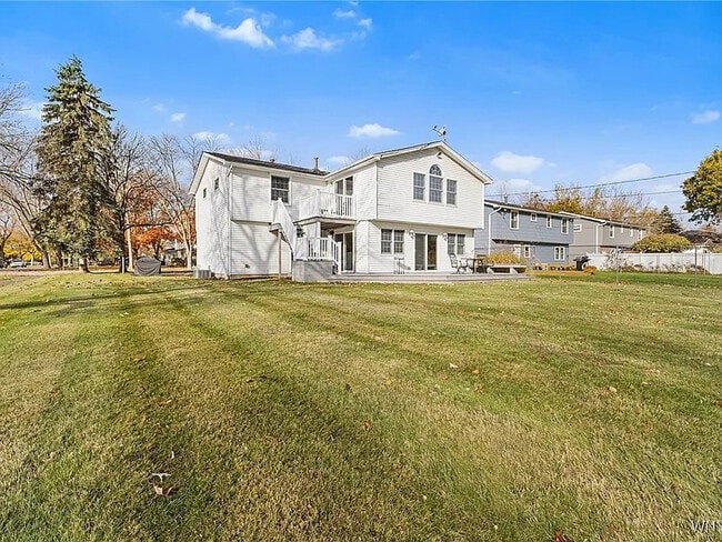 146 October Ln in Buffalo, NY - Foto de edificio - Building Photo