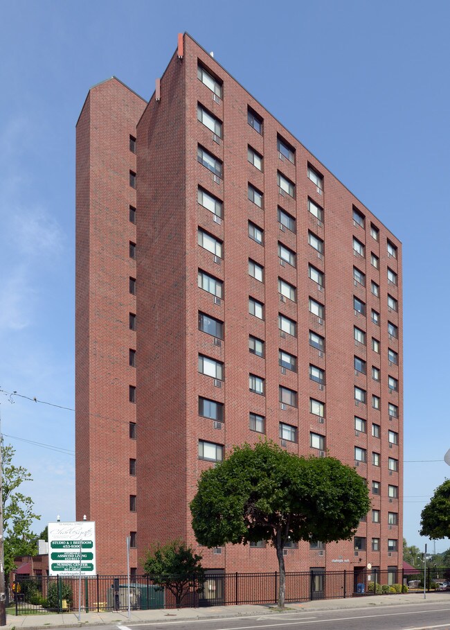 Charlesgate North Apartments in Providence, RI - Building Photo - Building Photo