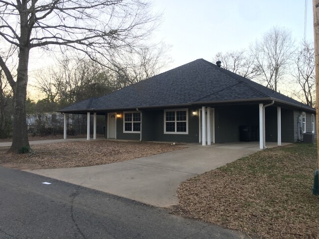 property at 3615 Clemens Rd