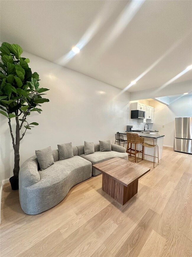 2276 Atlantic Ave in Brooklyn, NY - Building Photo - Building Photo