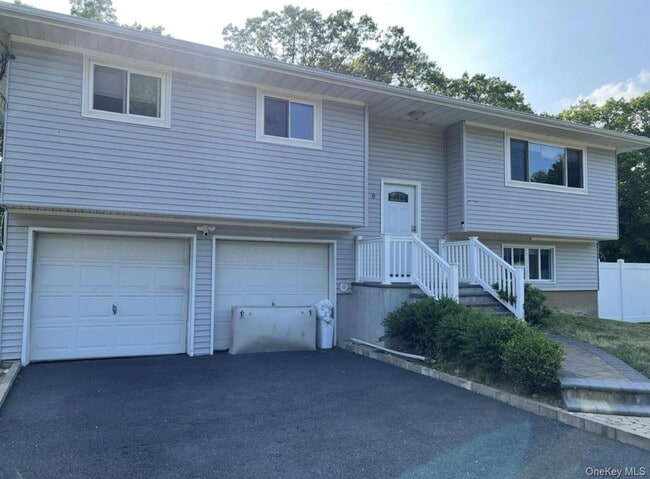 property at 8 Maryanne Ave