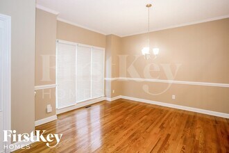 12620 Headquarters Farm Rd in Charlotte, NC - Foto de edificio - Building Photo