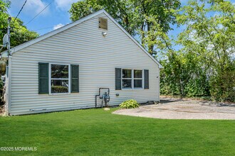 75 River Dr in Toms River, NJ - Building Photo - Building Photo