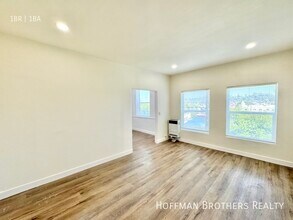 111 Hamlet St in Los Angeles, CA - Building Photo - Building Photo