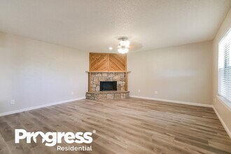 933 Lemontree Dr in Arlington, TX - Building Photo - Building Photo