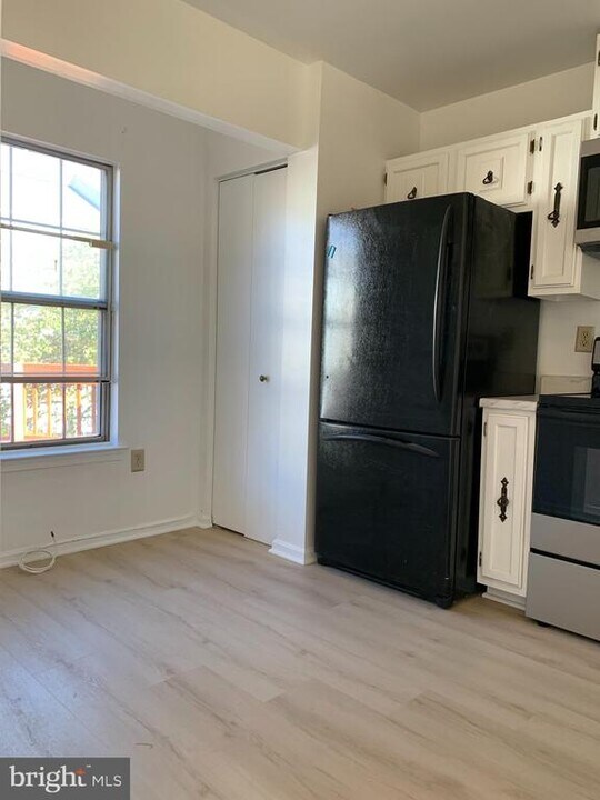 12019 Bronzegate Pl in Silver Spring, MD - Building Photo