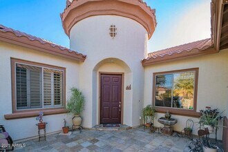 2347 W River Rock Ct in Phoenix, AZ - Foto de edificio - Building Photo