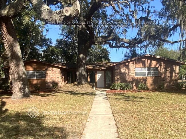 property at 1207 Arden Ave