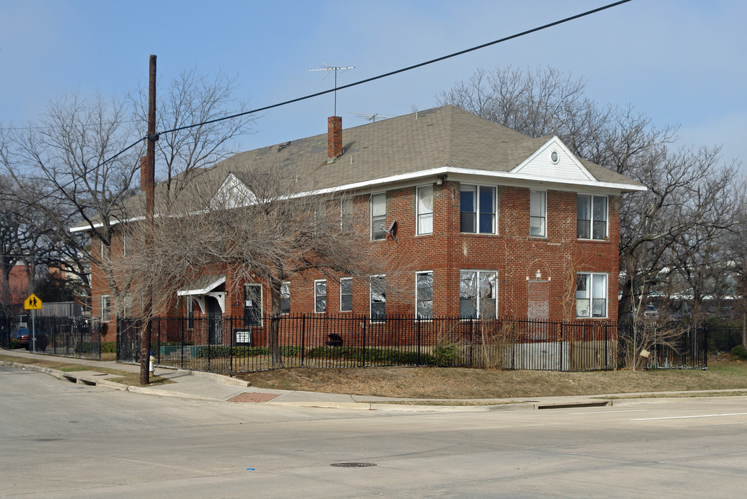 Downtownview Apartments in Dallas, TX - Building Photo