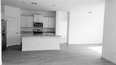 13242 SW 270th Ter in Homestead, FL - Building Photo - Building Photo