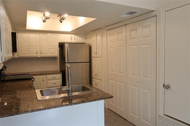 14151 Montfort Dr in Dallas, TX - Building Photo - Building Photo