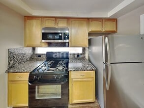 9740 Powell Plateau Ct in Las Vegas, NV - Building Photo - Building Photo