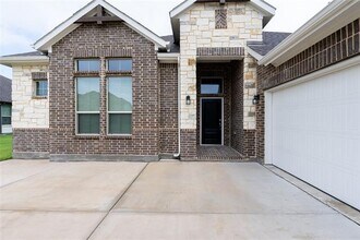 3452 Hidden Holw Dr in Midlothian, TX - Building Photo - Building Photo