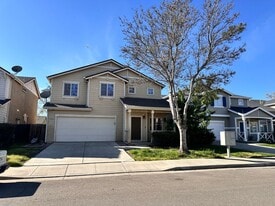 4431 Burr Ct in Tracy, CA - Building Photo