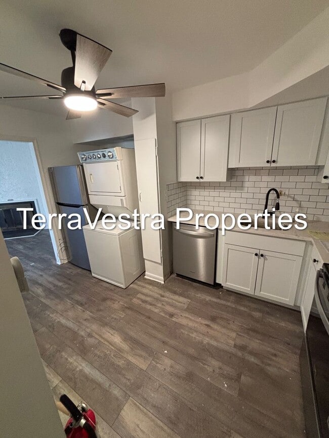 610 Timber Creek Rd in Lindenwold, NJ - Building Photo - Building Photo