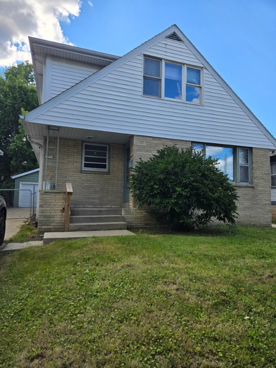 2759 N 57th St in Milwaukee, WI - Building Photo