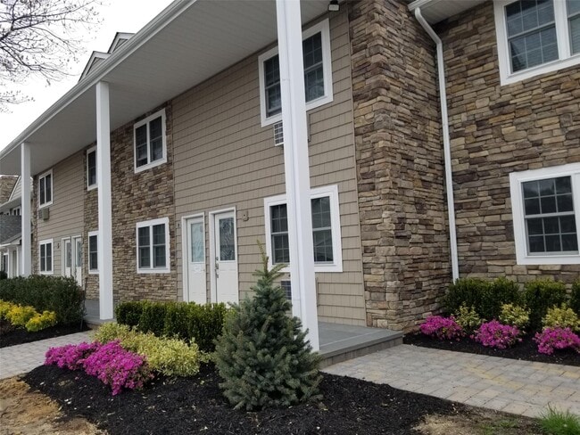 104 Terrace Rd in Bayport, NY - Building Photo - Building Photo