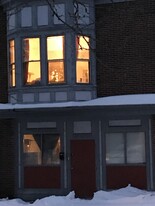 2213 5th Ave, Unit 2 in Troy, NY - Building Photo