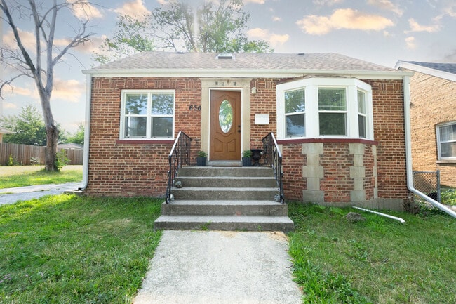 property at 636 Emerald Ave