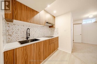 2057 Horace Duncan Cres in Oshawa, ON - Building Photo - Building Photo