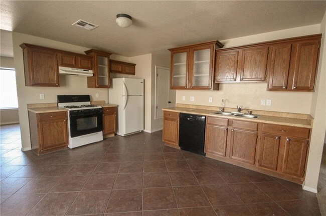 13340 Jonathan Elias Ct in El Paso, TX - Building Photo - Building Photo