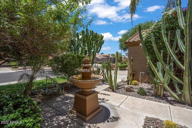 5434 E Campo Bello Dr in Scottsdale, AZ - Foto de edificio - Building Photo