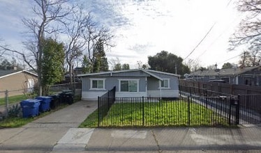 4941 Mendocino Blvd in Sacramento, CA - Foto de edificio - Building Photo