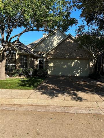 3821 Canot Ln in Addison, TX - Foto de edificio