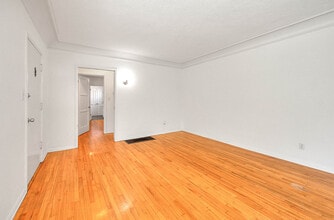 839 Grant St in Santa Monica, CA - Foto de edificio - Building Photo