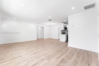 9720 NW 24th Pl in Sunrise, FL - Building Photo - Building Photo