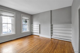 153 Allen St in Buffalo, NY - Building Photo - Building Photo