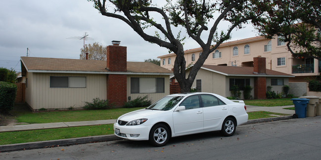 3676 Howard Ave in Los Alamitos, CA - Building Photo - Building Photo