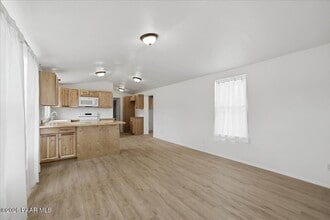 25415 Cedar Dr in Paulden, AZ - Building Photo - Building Photo