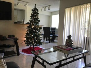 1875 Florida Club Dr, Unit 7208 in Naples, FL - Building Photo - Building Photo