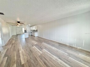 383 Winter Ridge Blvd, Unit 383 in Winter Haven, FL - Foto de edificio - Building Photo