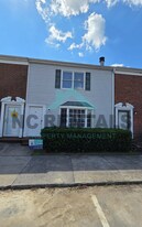 100 Kristin Dr in Greenville, NC - Building Photo