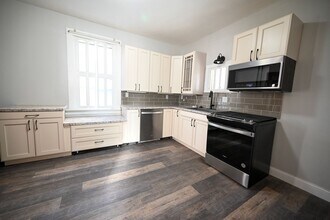 405-407 W Main St in Madison, WI - Foto de edificio - Building Photo