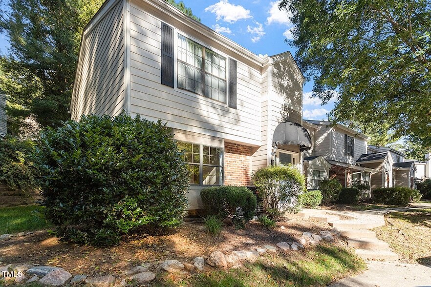 7820 Falcon Rest Cir, Unit 7820 in Raleigh, NC - Building Photo