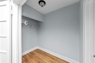 4738 N Hermitage Ave, Unit 205 in Chicago, IL - Foto de edificio - Building Photo