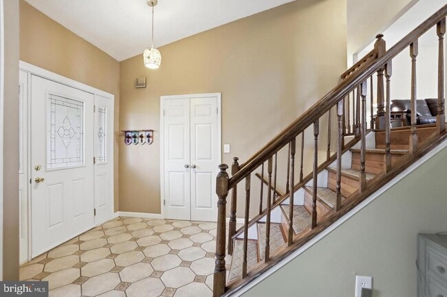 4708 SUMMIT Rd in Charles Town, WV - Building Photo - Building Photo