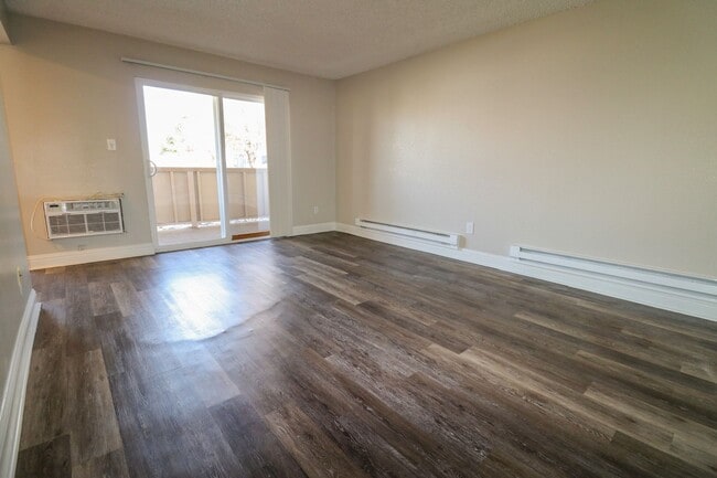 3949 Clear Acre Ln in Reno, NV - Building Photo - Building Photo