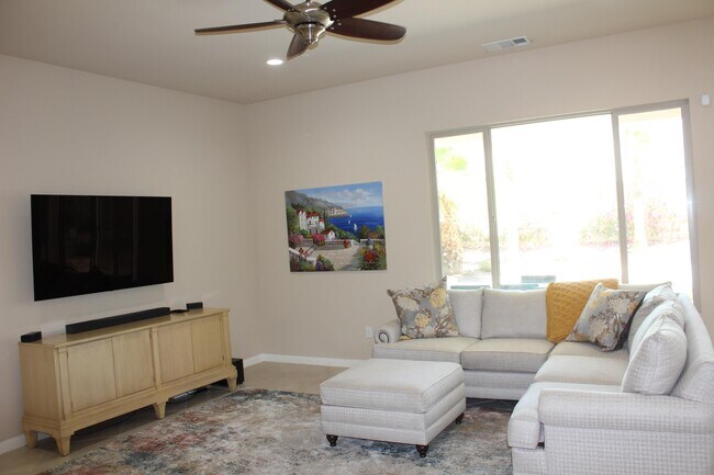 81672 Avenida Viesca in Indio, CA - Building Photo - Building Photo