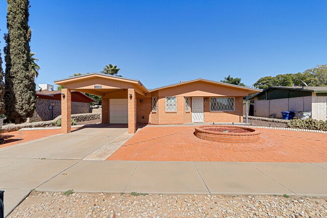 8525 Danube Cir in El Paso, TX - Building Photo - Building Photo