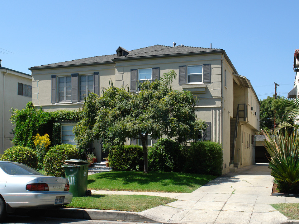 407 N Hayworth Ave in Los Angeles, CA - Building Photo