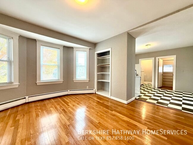 879 Broadway in Somerville, MA - Building Photo - Building Photo