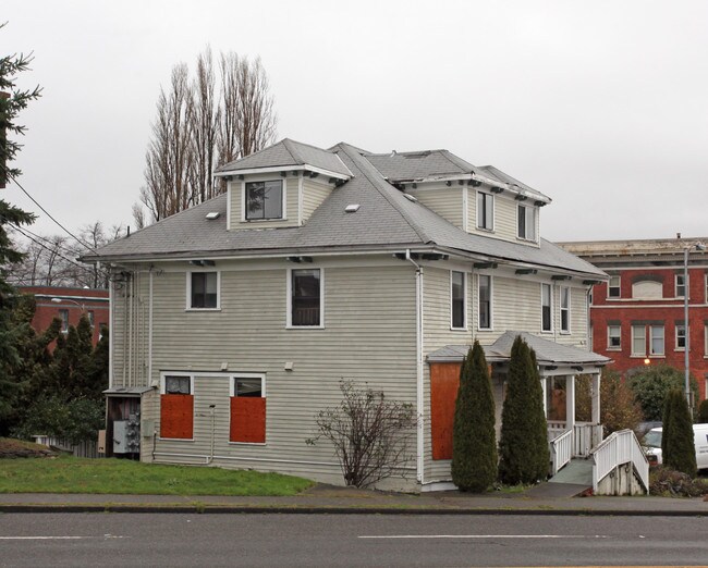 801 S 7th St in Tacoma, WA - Foto de edificio - Building Photo