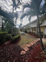 4050 NE 12th Terrace in Oakland Park, FL - Building Photo