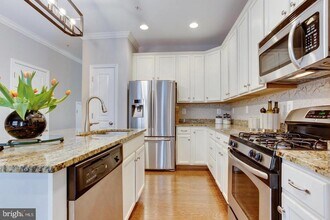 19 Boucher Pl in Annapolis, MD - Building Photo - Building Photo