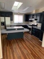 14 Eastwood Dr in Bozeman, MT - Building Photo